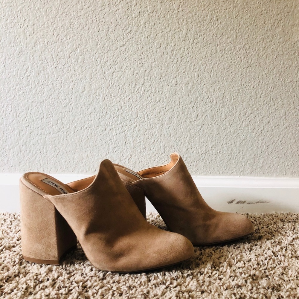 Steve Madden Suede Nude Mules